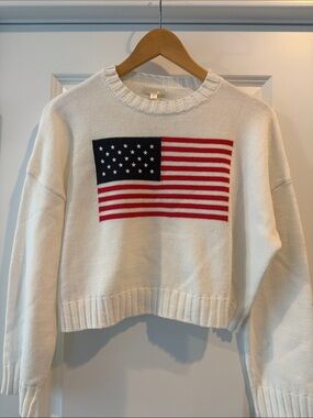 🆕 MOON & MADISON Crop Flag Sweater